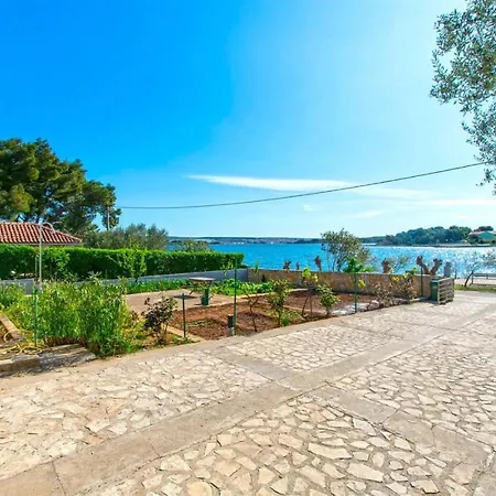 Appartement Dragica A1, Pašman